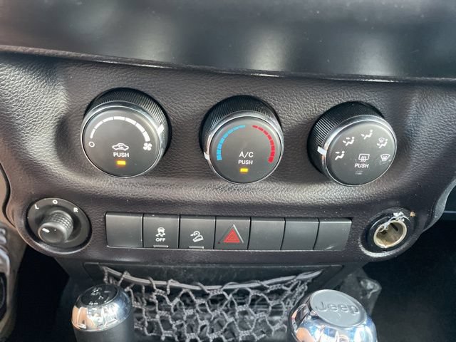 Used 2016 Jeep Wrangler Unlimited Sport w/ Quick Order Package 24S AWD/4WD image 18