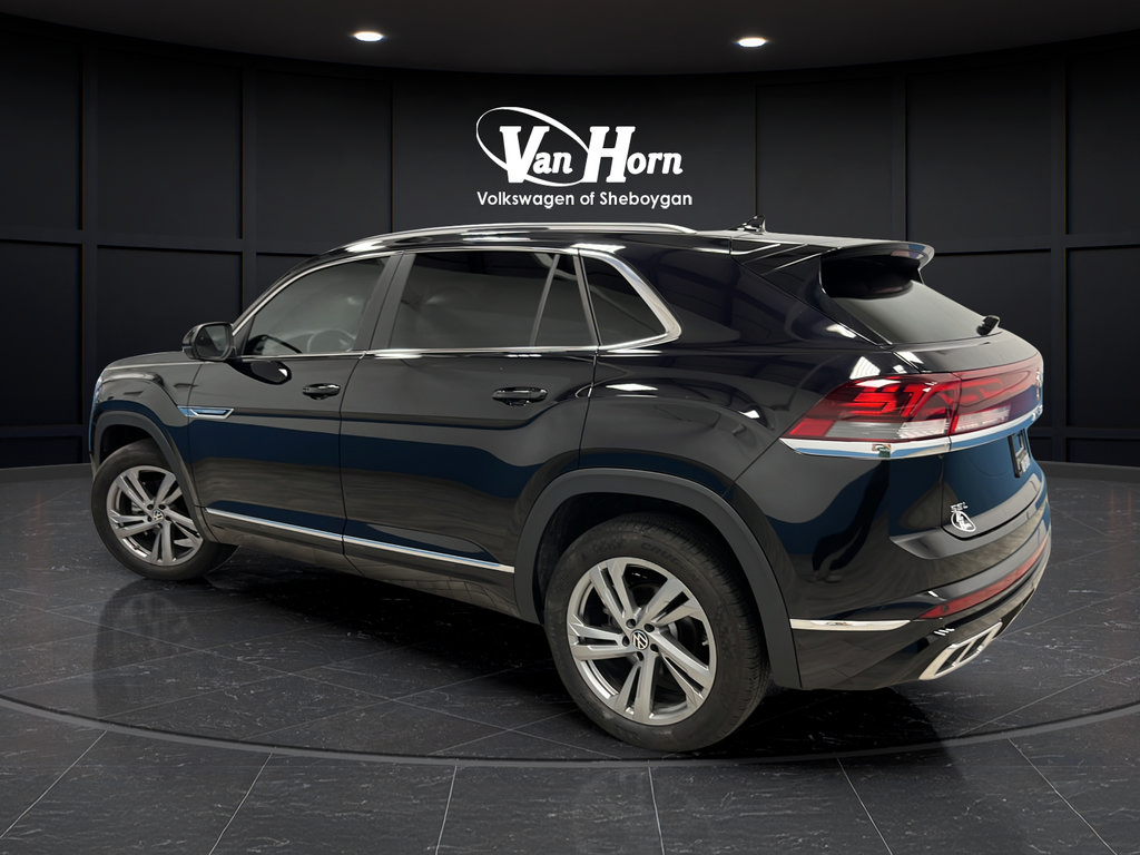 Used 2024 Volkswagen Atlas Cross Sport SEL R-Line AWD/4WD image 5