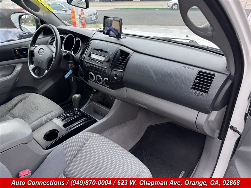 Used 2005 Toyota Tacoma 2WD Access Cab image 10