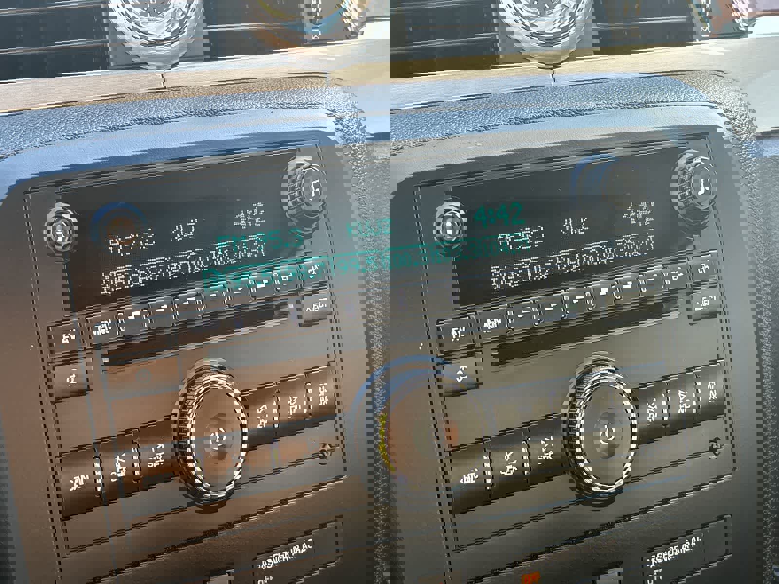 Used 2012 Buick Enclave Leather image 17