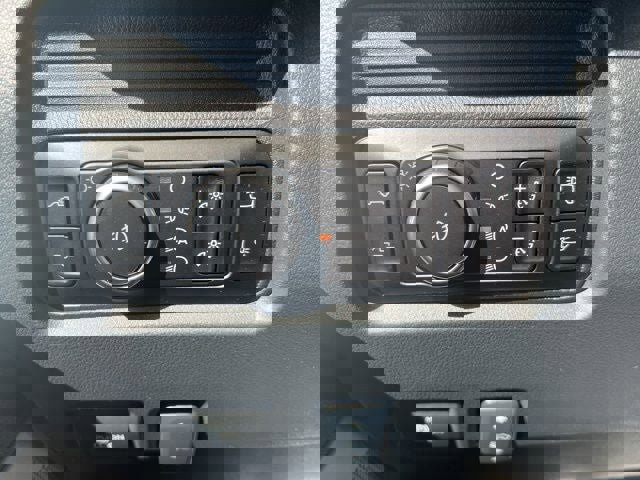 New 2026 Ford F250 Platinum image 38