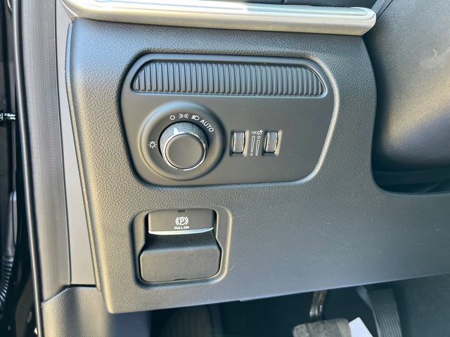 New 2026 Jeep Grand Wagoneer Limited AWD/4WD image 12