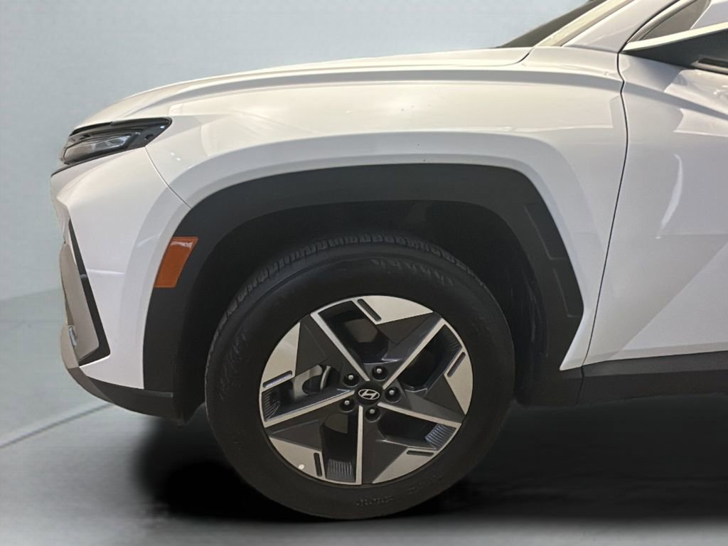 Certified 2025 Hyundai Tucson SEL image 3