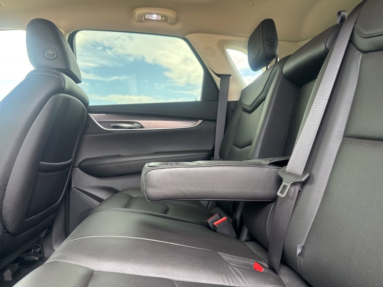 Used 2019 Cadillac XT5 Luxury AWD/4WD image 36