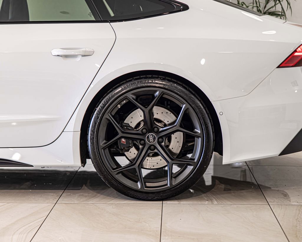 Used 2025 Audi RS 7 Performance AWD/4WD image 7