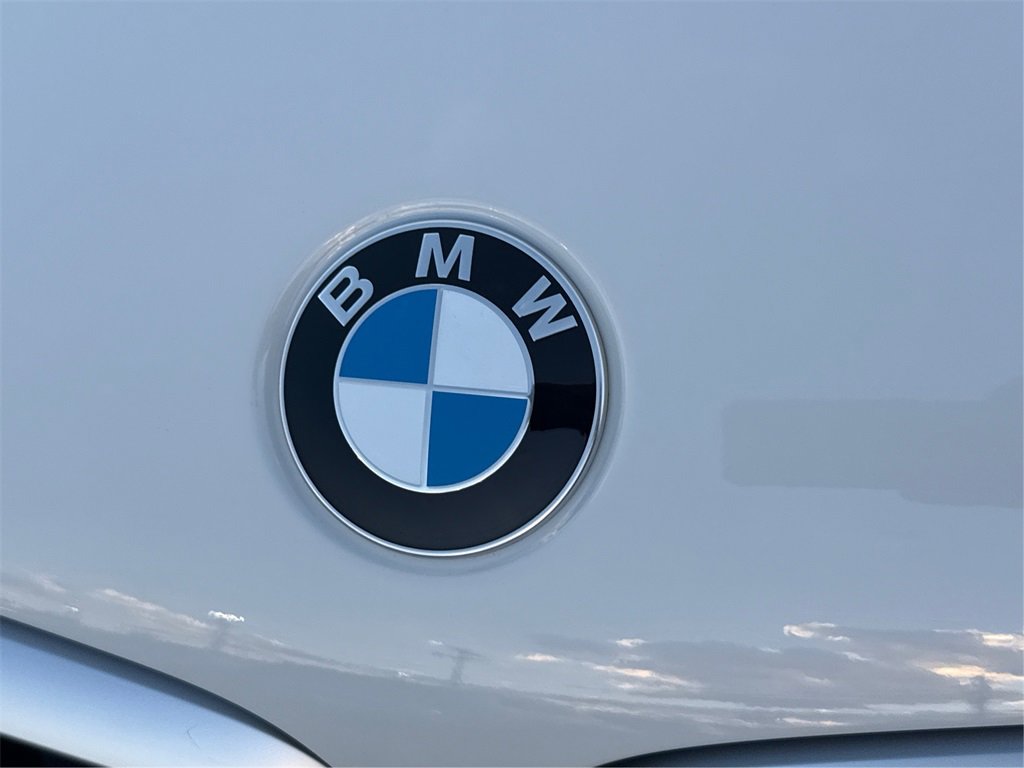 New 2026 BMW X6 M60i w/ Parking Assistance Package image 18