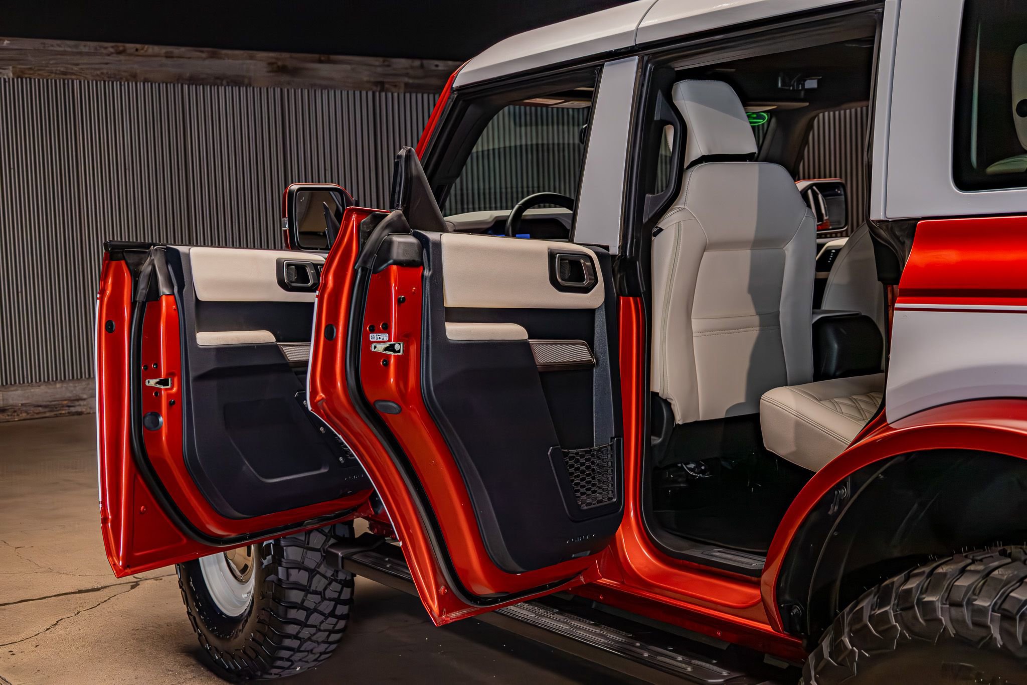 Used 2023 Ford Bronco Wildtrak AWD/4WD image 27