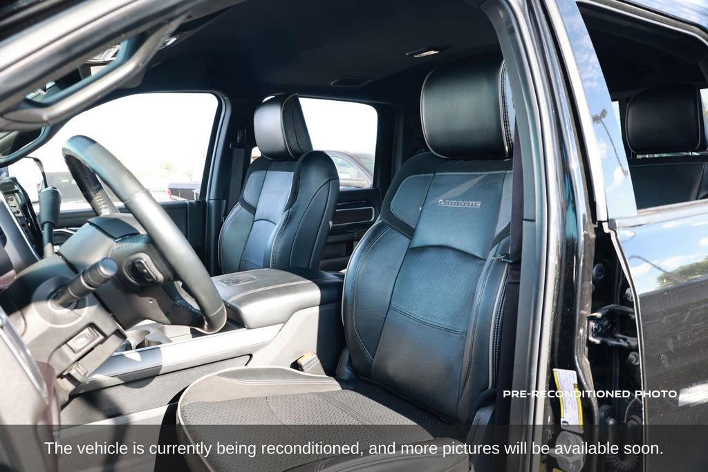 Used 2022 RAM 3500 Laramie AWD/4WD image 11