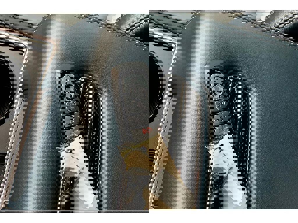 Used 2022 Ford F350 Limited image 14