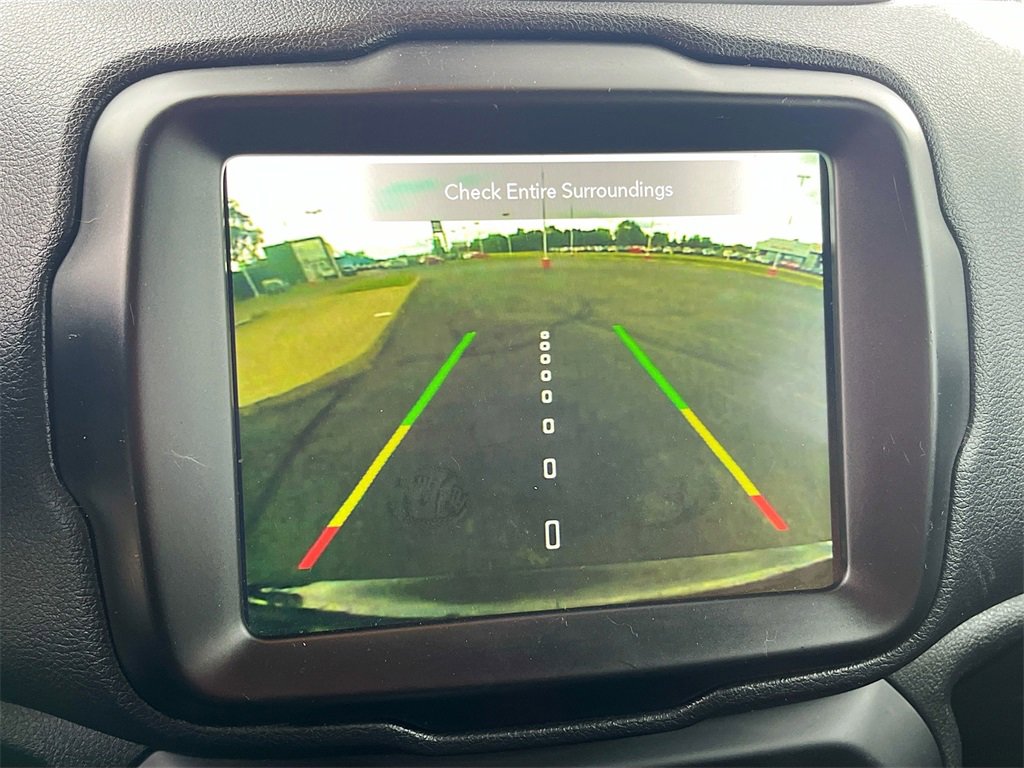 Used 2022 Jeep Renegade Limited image 14