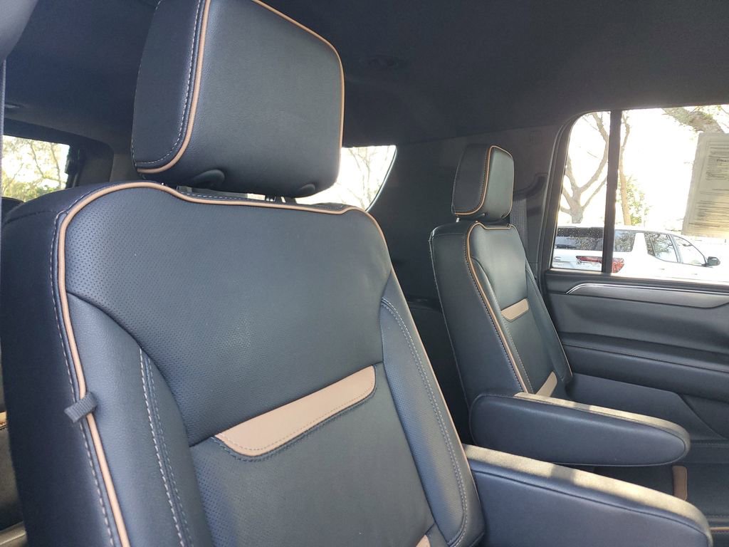 Certified 2023 GMC Yukon XL AT4 image 24
