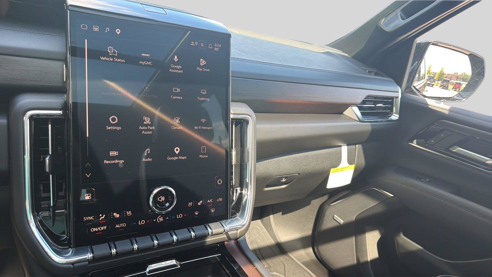 New 2026 GMC Yukon XL Denali w/ Denali Reserve Package AWD/4WD image 13