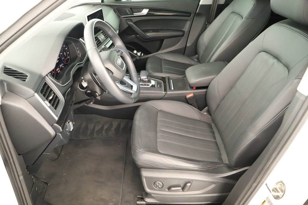 Used 2020 Audi Q5 2.0T Premium Plus w/ Premium Plus Package AWD/4WD image 23