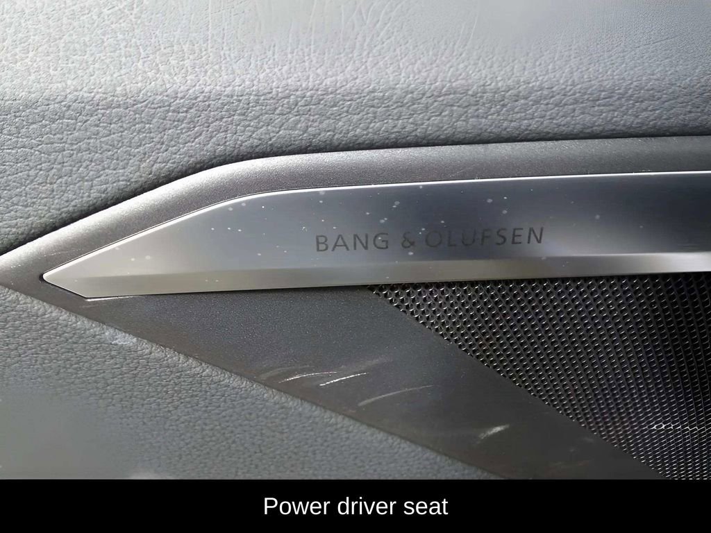 Used 2019 Audi e-tron Prestige w/ Prestige Package AWD/4WD image 11