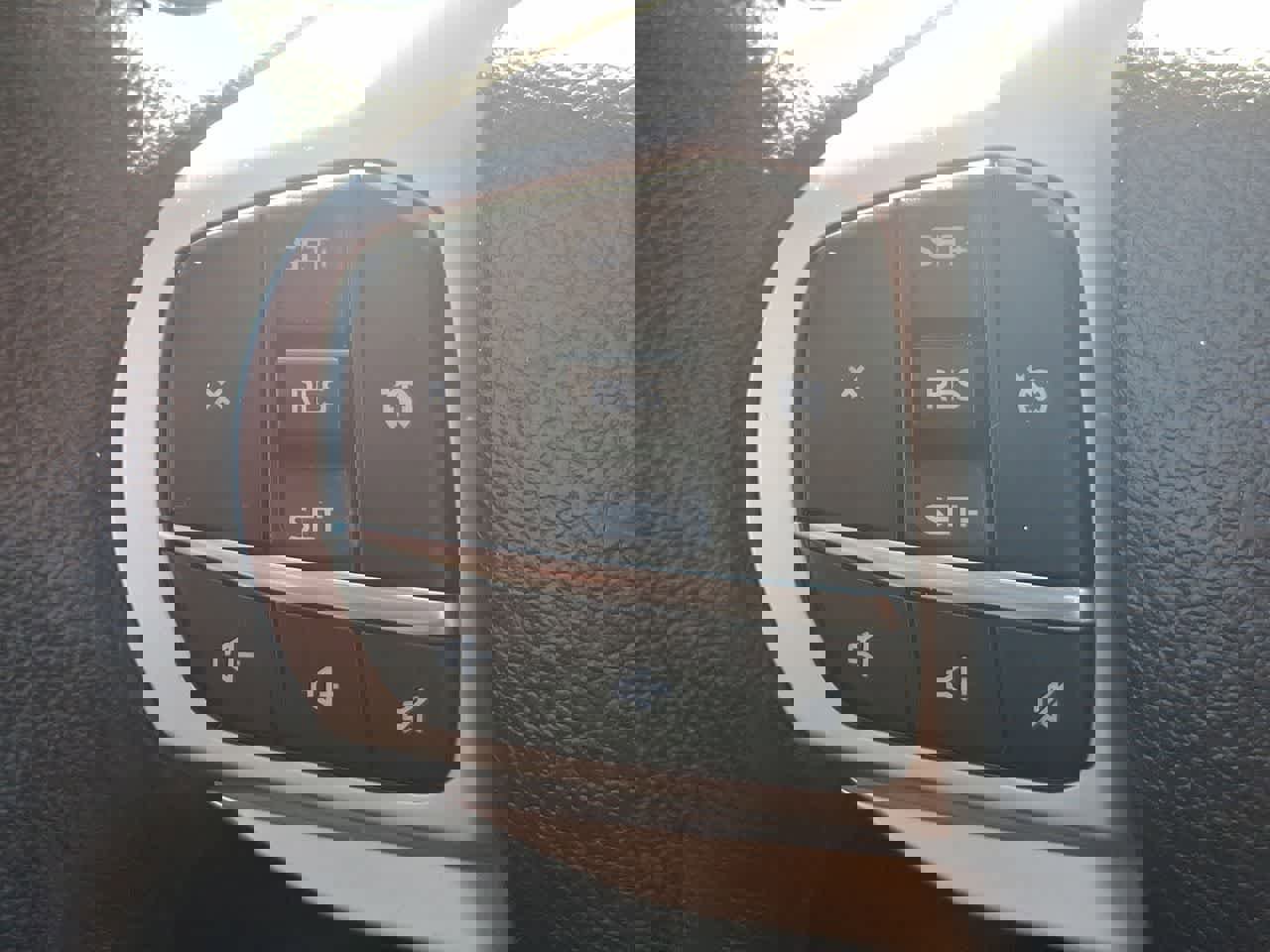 Certified 2023 Ford Explorer XLT image 23