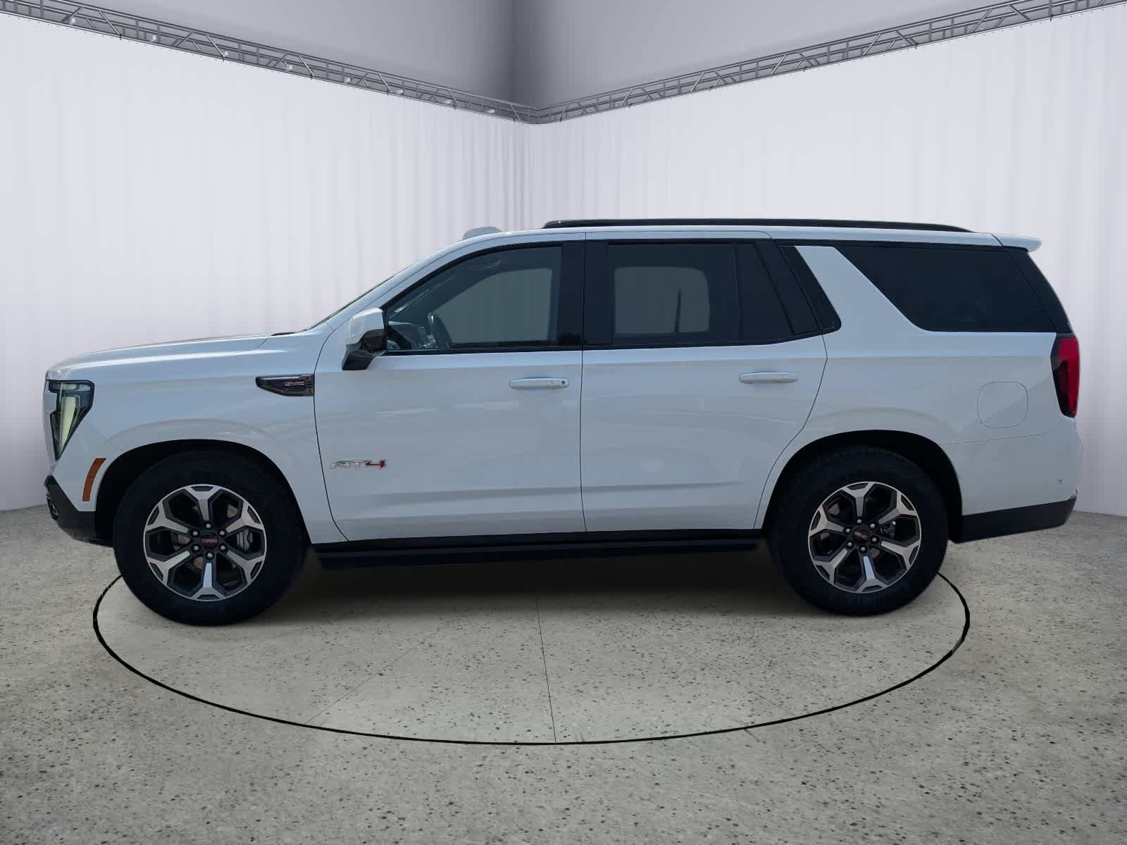 Used 2025 GMC Yukon AT4 Ultimate AWD/4WD image 6