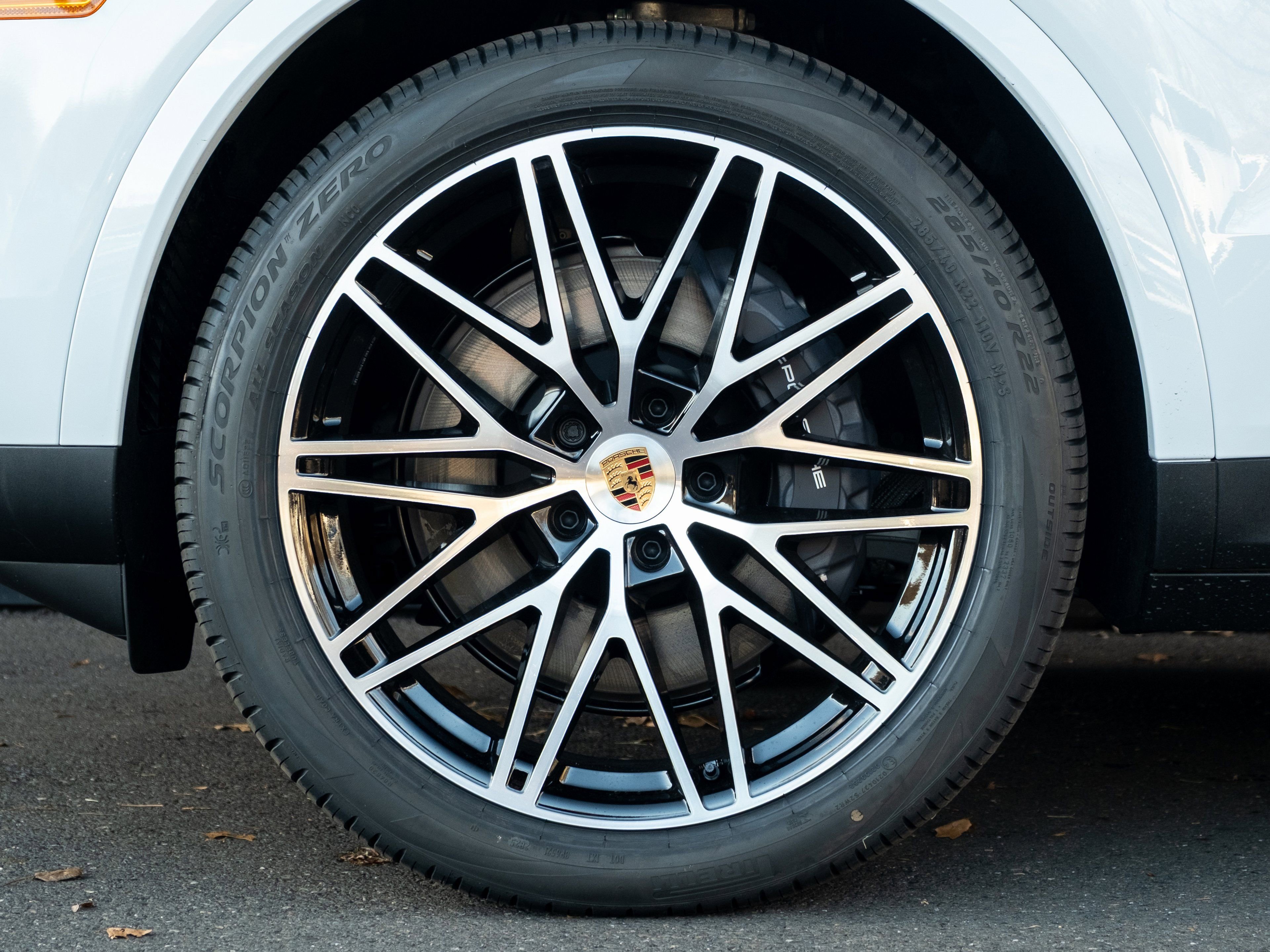 New 2026 Porsche Cayenne Coupe image 12