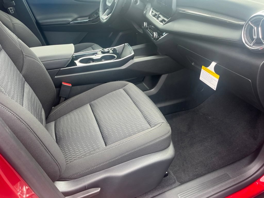 New 2027 Chevrolet Equinox LT FWD image 29