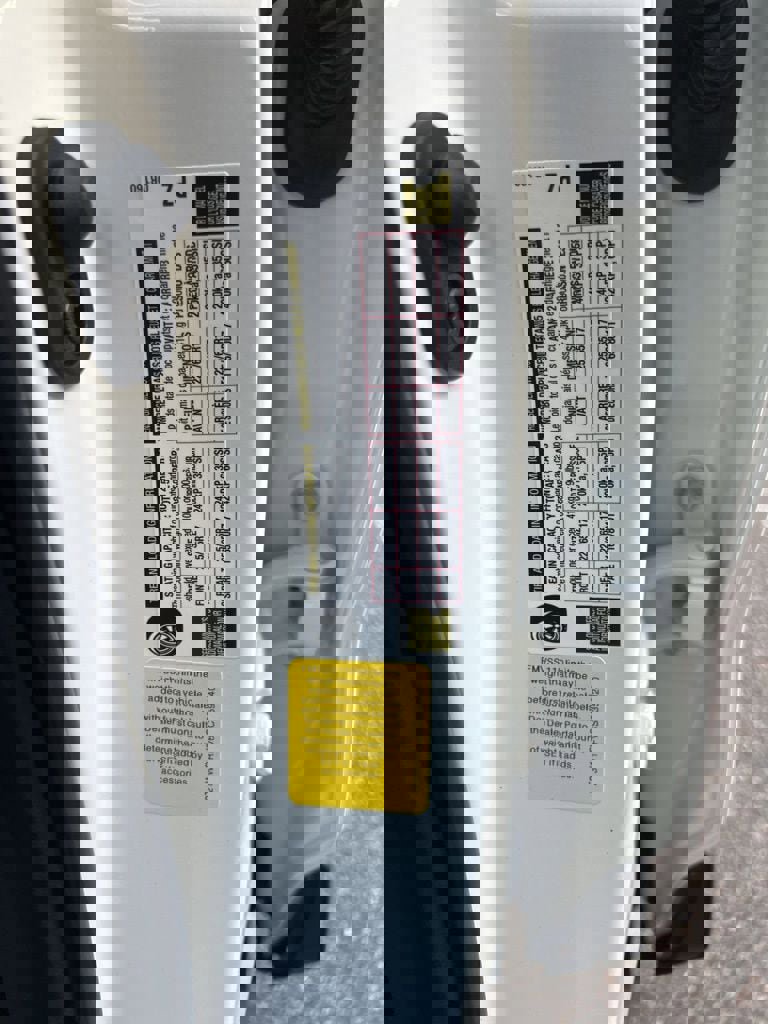 New 2025 Toyota RAV4 XLE image 6