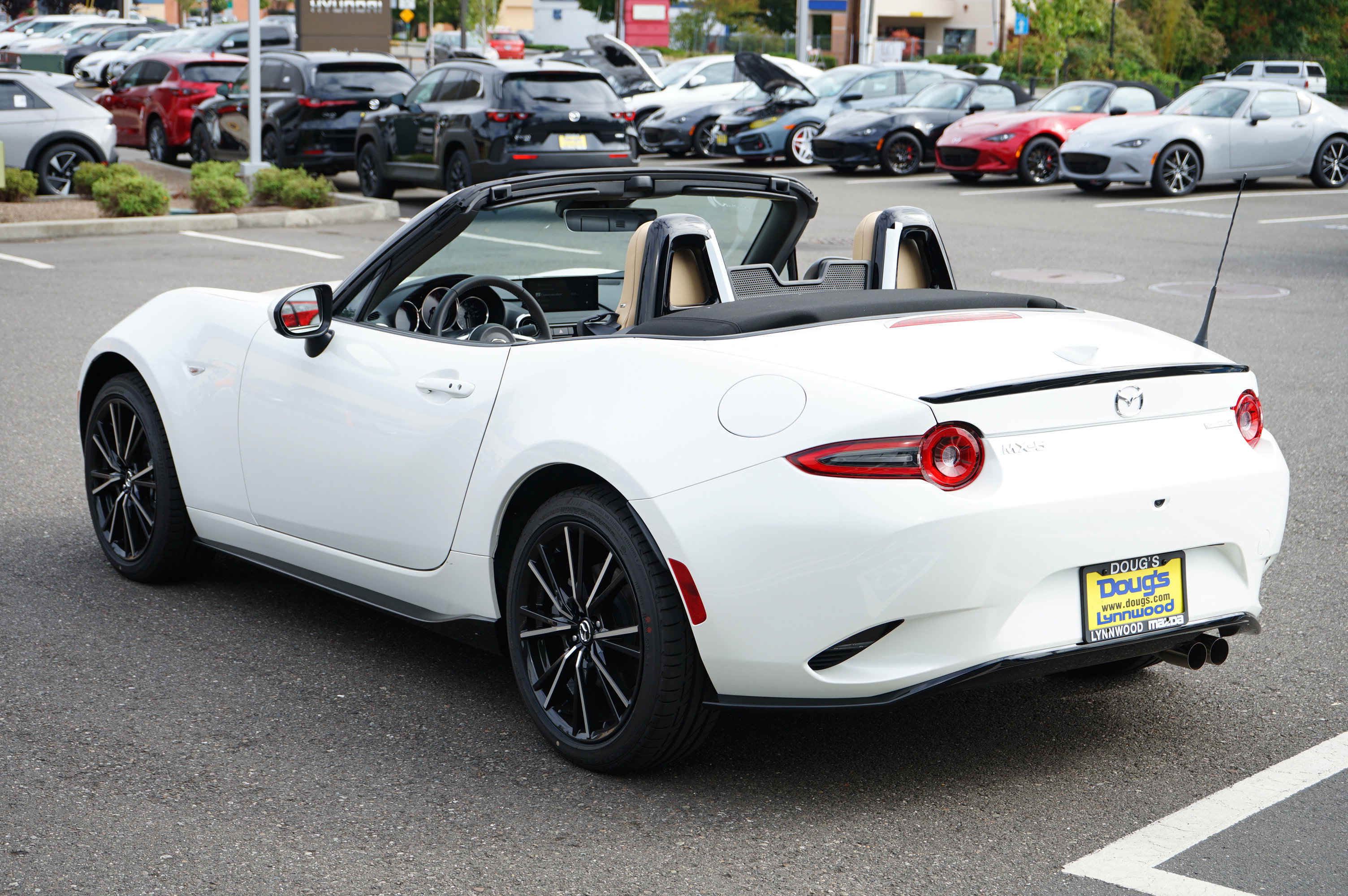 New 2025 MAZDA MX-5 Miata Grand Touring w/ Appearance Package image 6