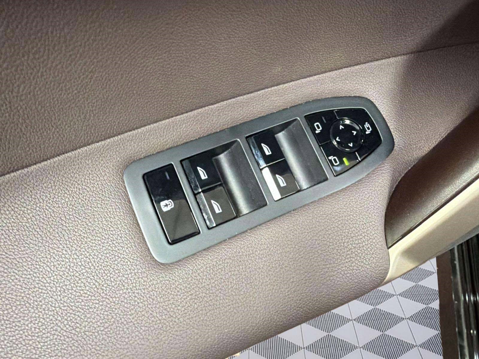 Certified 2023 BMW iX M60 w/ Executive Package image 11