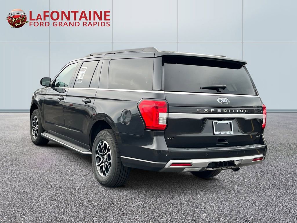 Certified 2023 Ford Expedition Max XLT image 5
