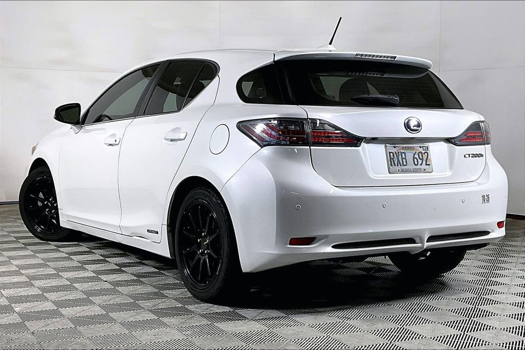 Used 2013 Lexus CT 200h FWD image 13