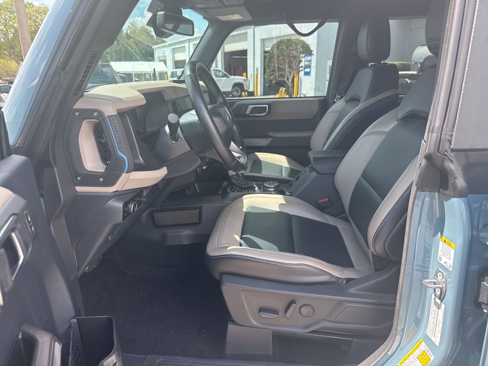 Used 2023 Ford Bronco Wildtrak image 8