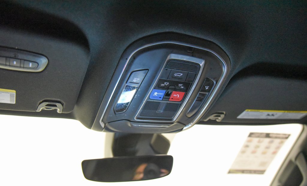 Used 2022 Jeep Wagoneer Series II w/ Rear Seat Video Group 1 image 32