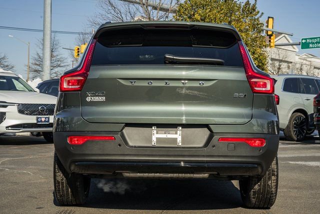 New 2026 Volvo XC40 B5 Ultra w/ Protection Package Premier image 6