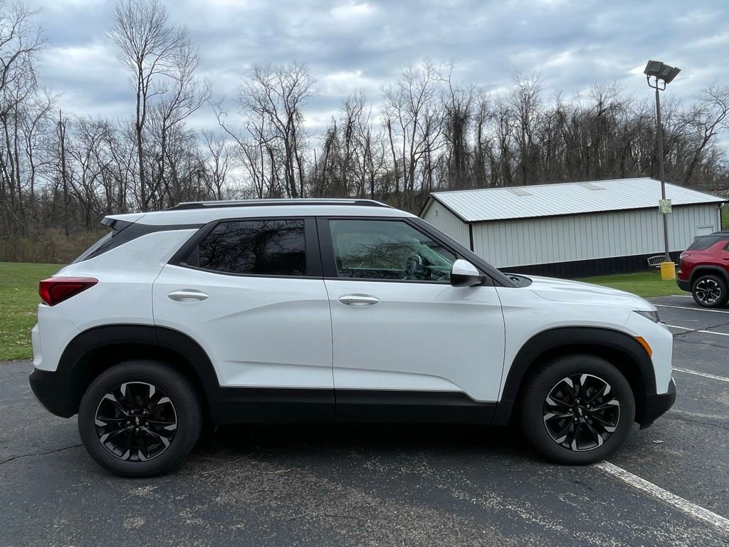 Certified 2022 Chevrolet TrailBlazer LT w/ Convenience Package image 2