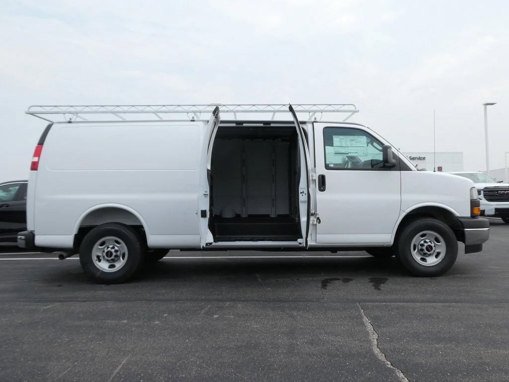 New 2025 GMC Savana 2500 Work Van w/ Driver Convenience Package image 3