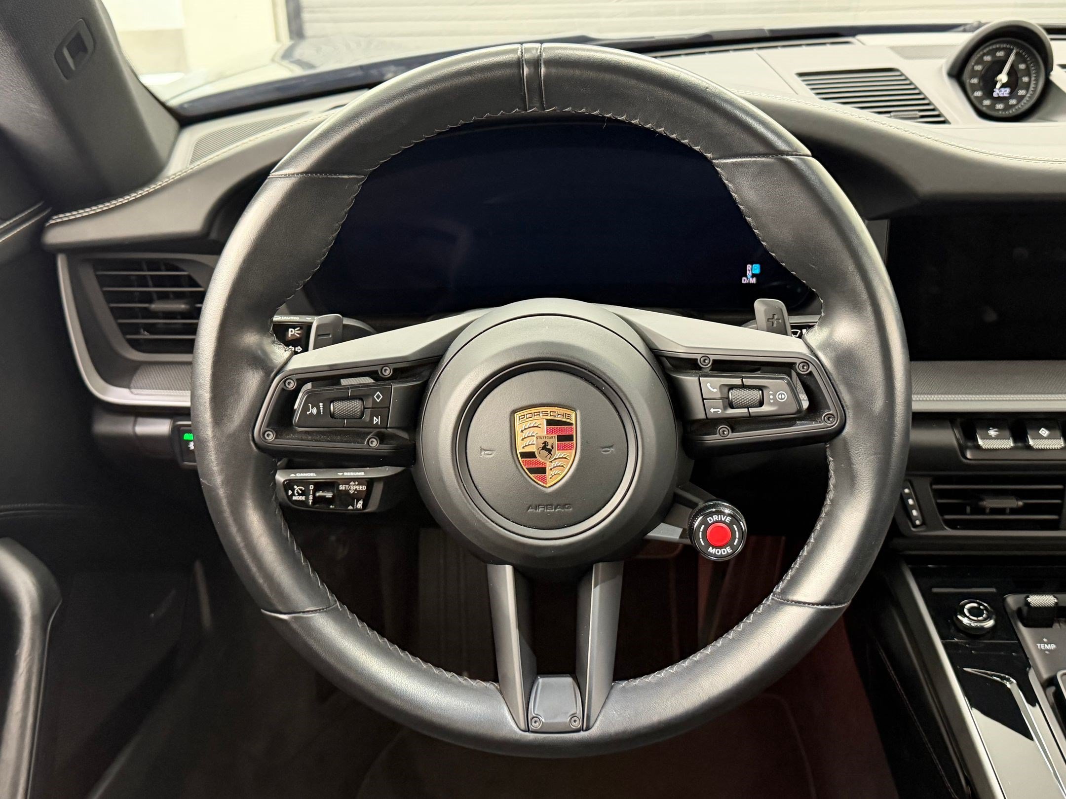 Certified 2025 Porsche 911 Carrera RWD image 11