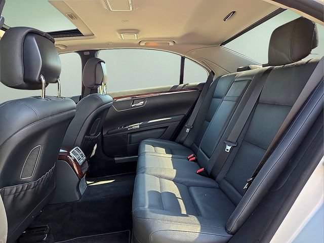 Used 2010 Mercedes-Benz S 550 image 13