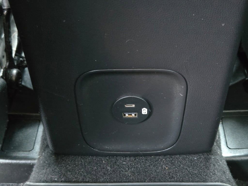 Used 2022 Ford Escape SE w/ Convenience Package image 16