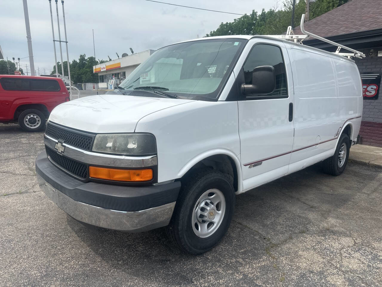 Used 2005 Chevrolet Express 2500 RWD image 7