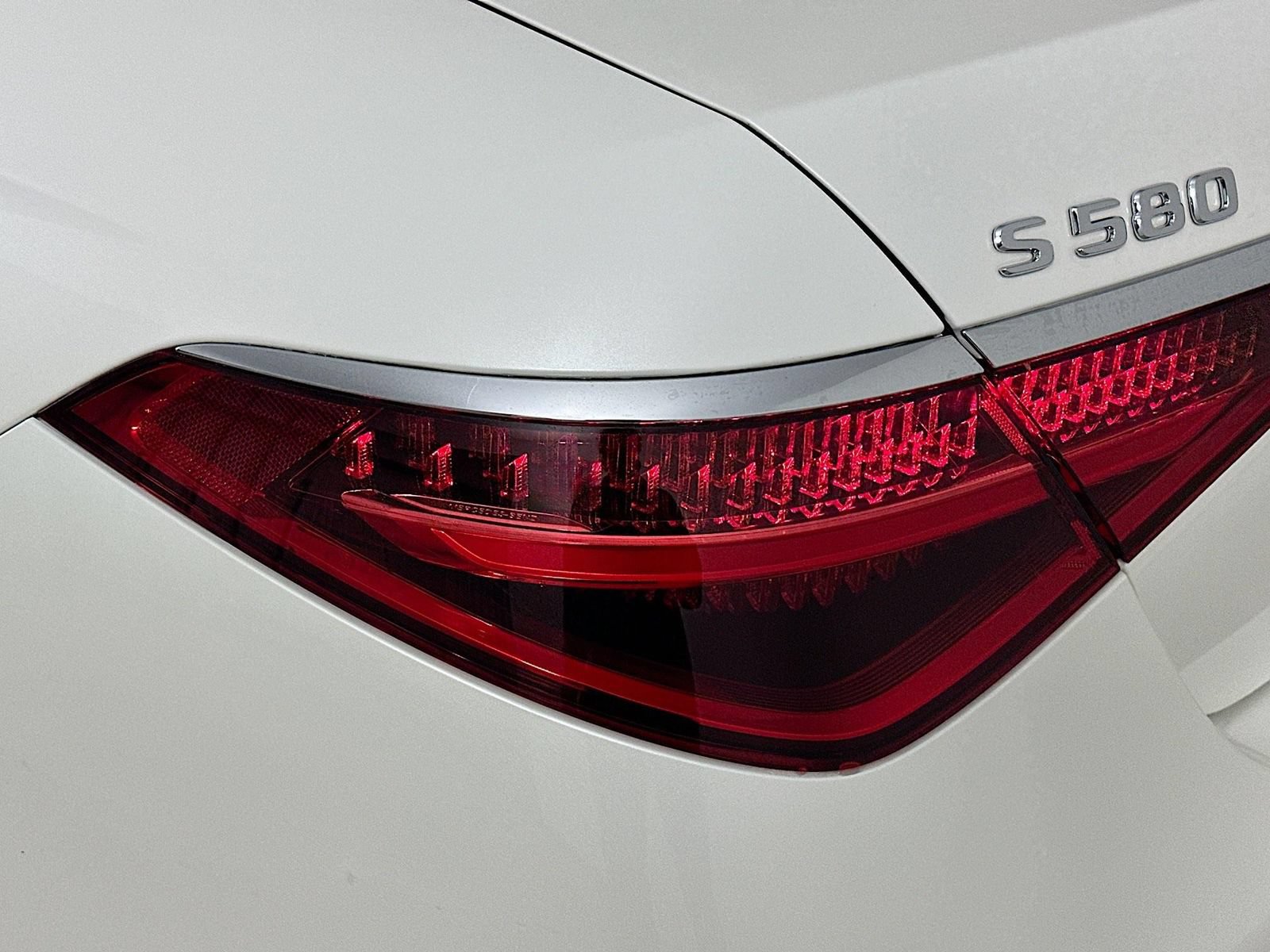 Used 2022 Mercedes-Benz S 580 4MATIC Sedan image 40