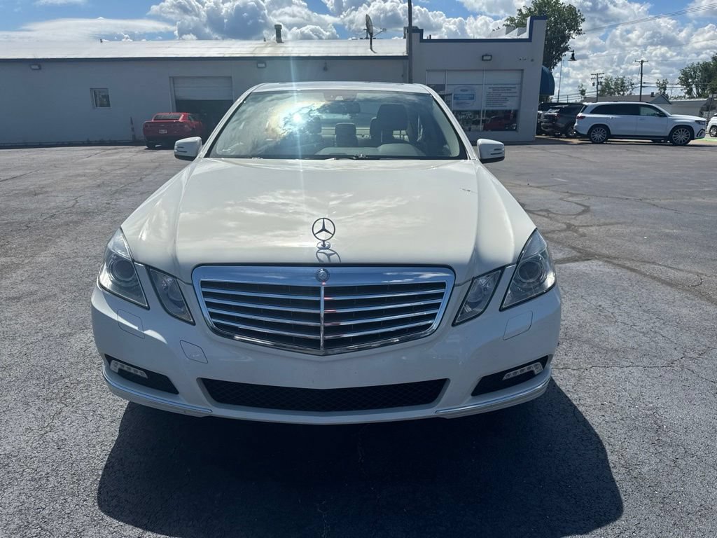 Used 2010 Mercedes-Benz E 350 Sedan image 9