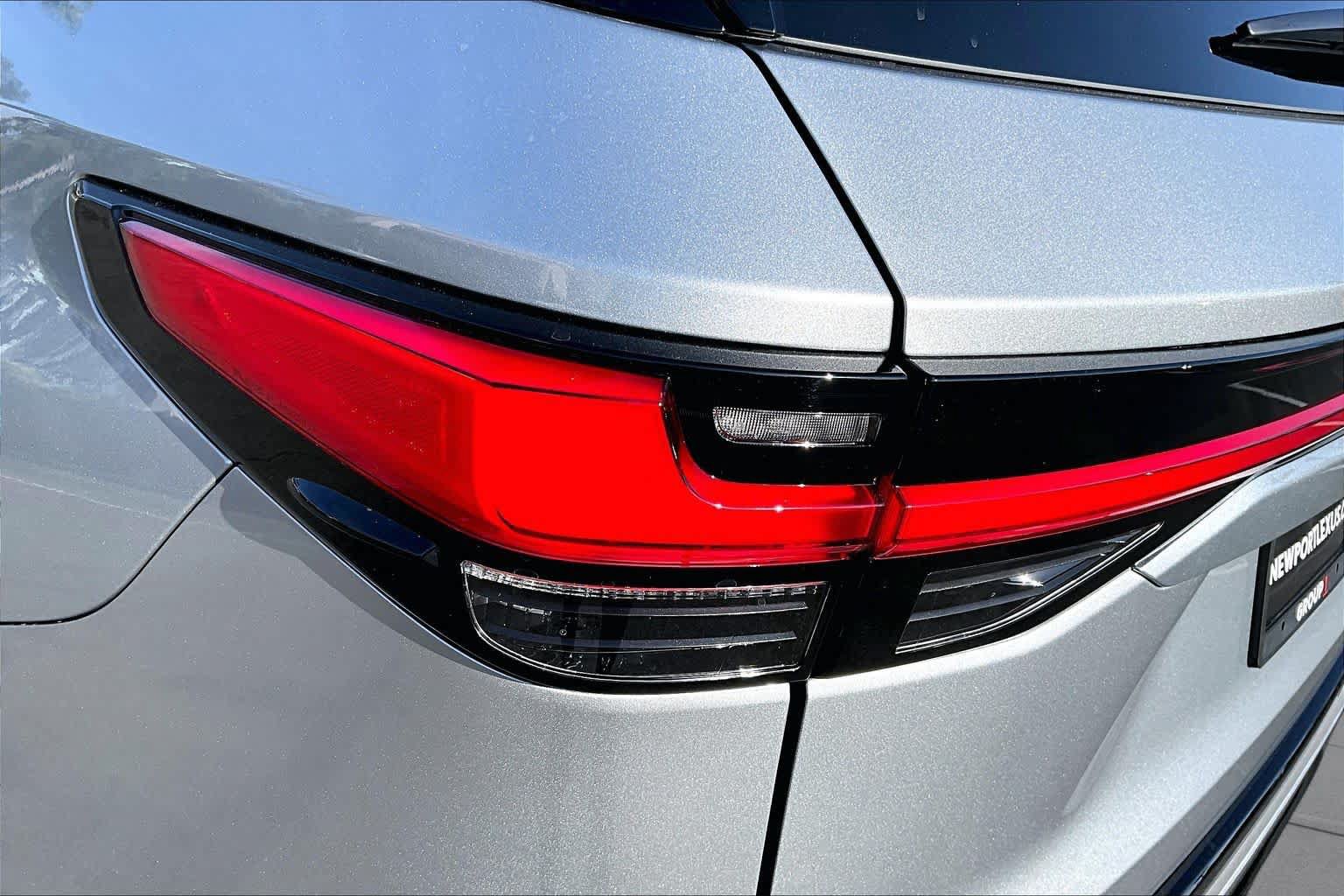 New 2026 Lexus TX 500h AWD image 12