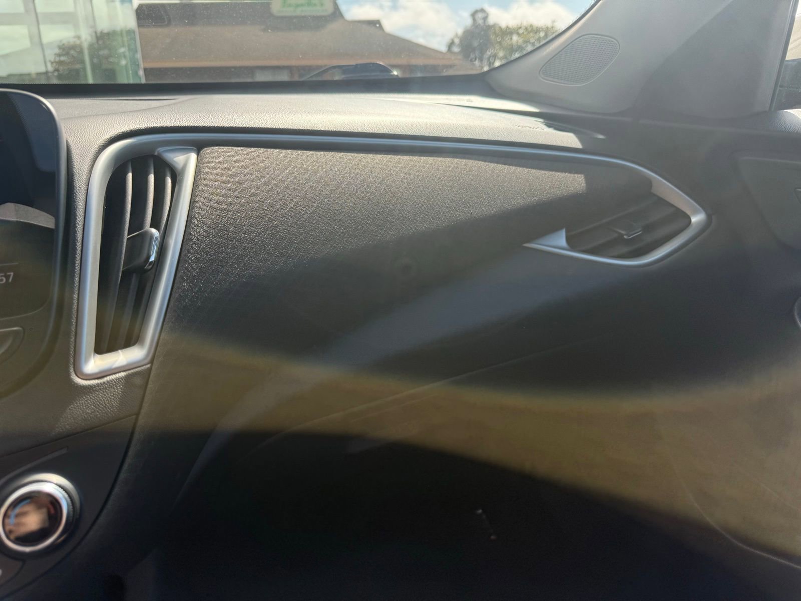 Used 2022 Chevrolet Malibu LT image 17