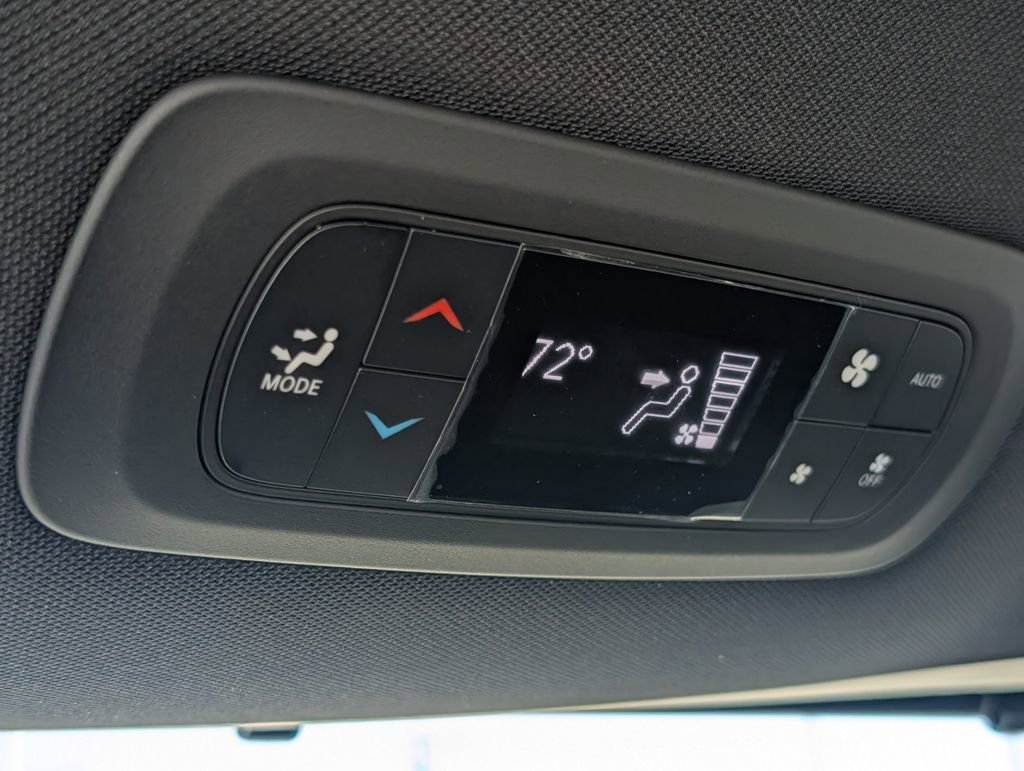 New 2026 Chrysler Pacifica Select w/ S Appearance Package image 41