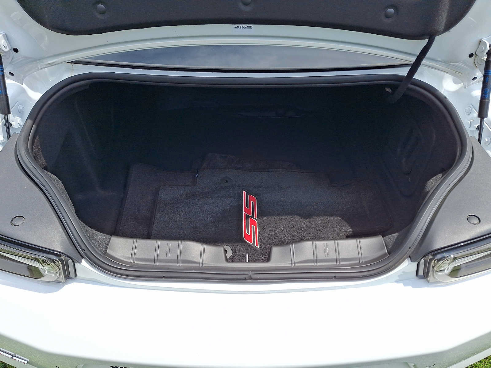Used 2024 Chevrolet Camaro SS RWD image 29