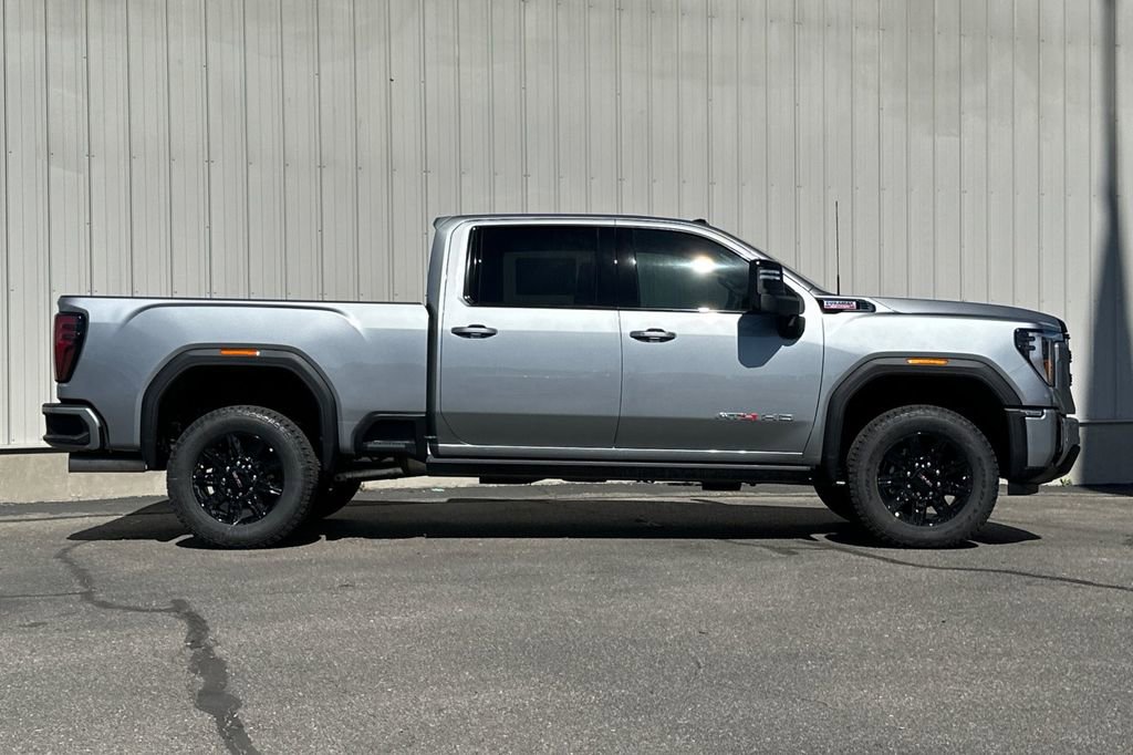 New 2026 GMC Sierra 3500 AT4 w/ AT4 Premium Plus Package AWD/4WD image 4