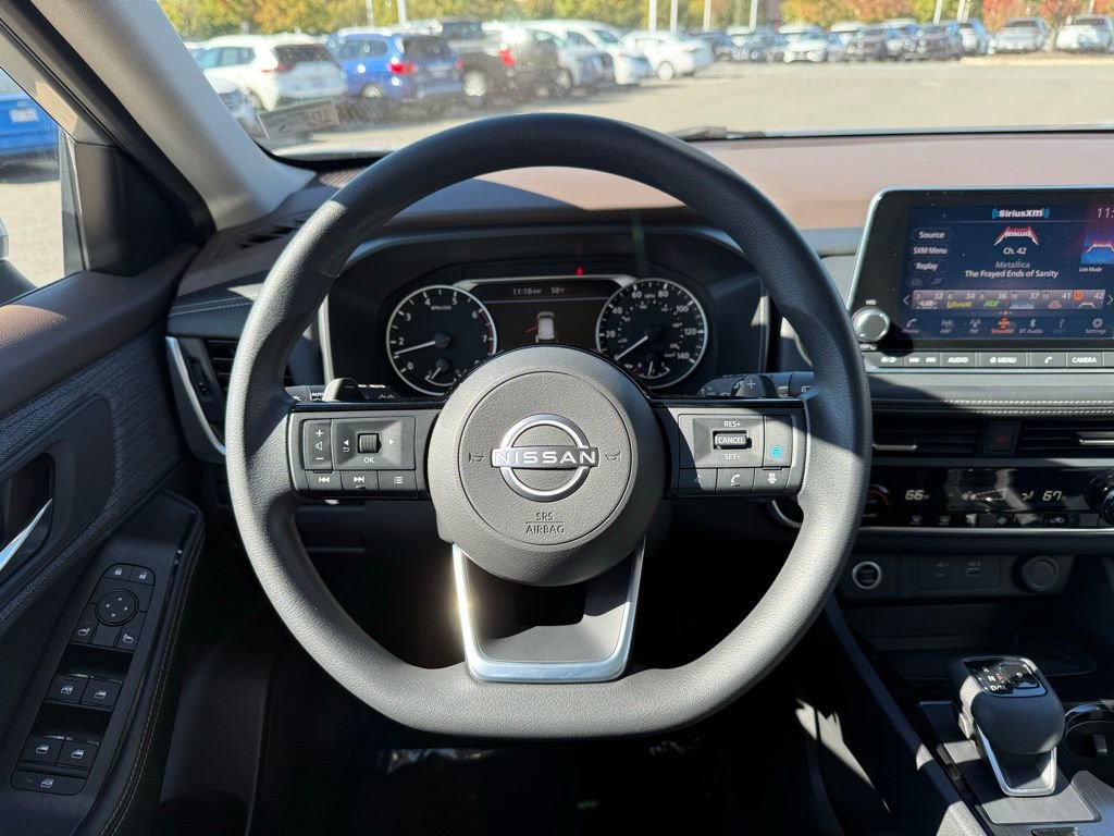 Certified 2023 Nissan Rogue SV image 18