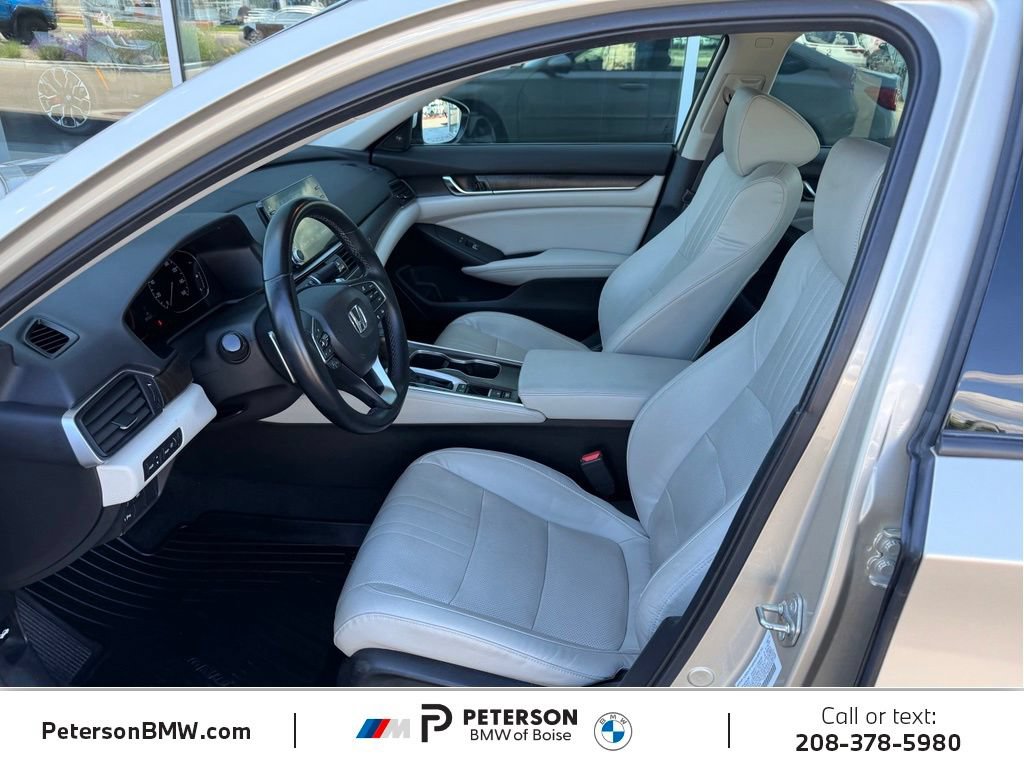 Used 2018 Honda Accord Touring image 11