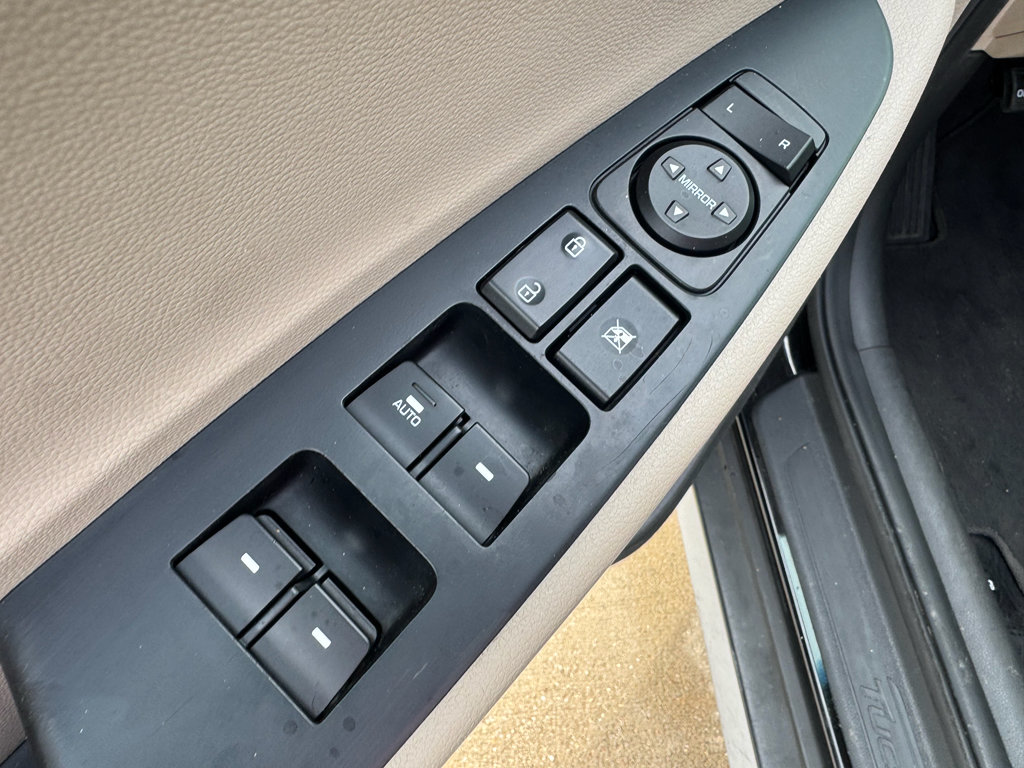 Used 2017 Hyundai Tucson SE Plus FWD image 11