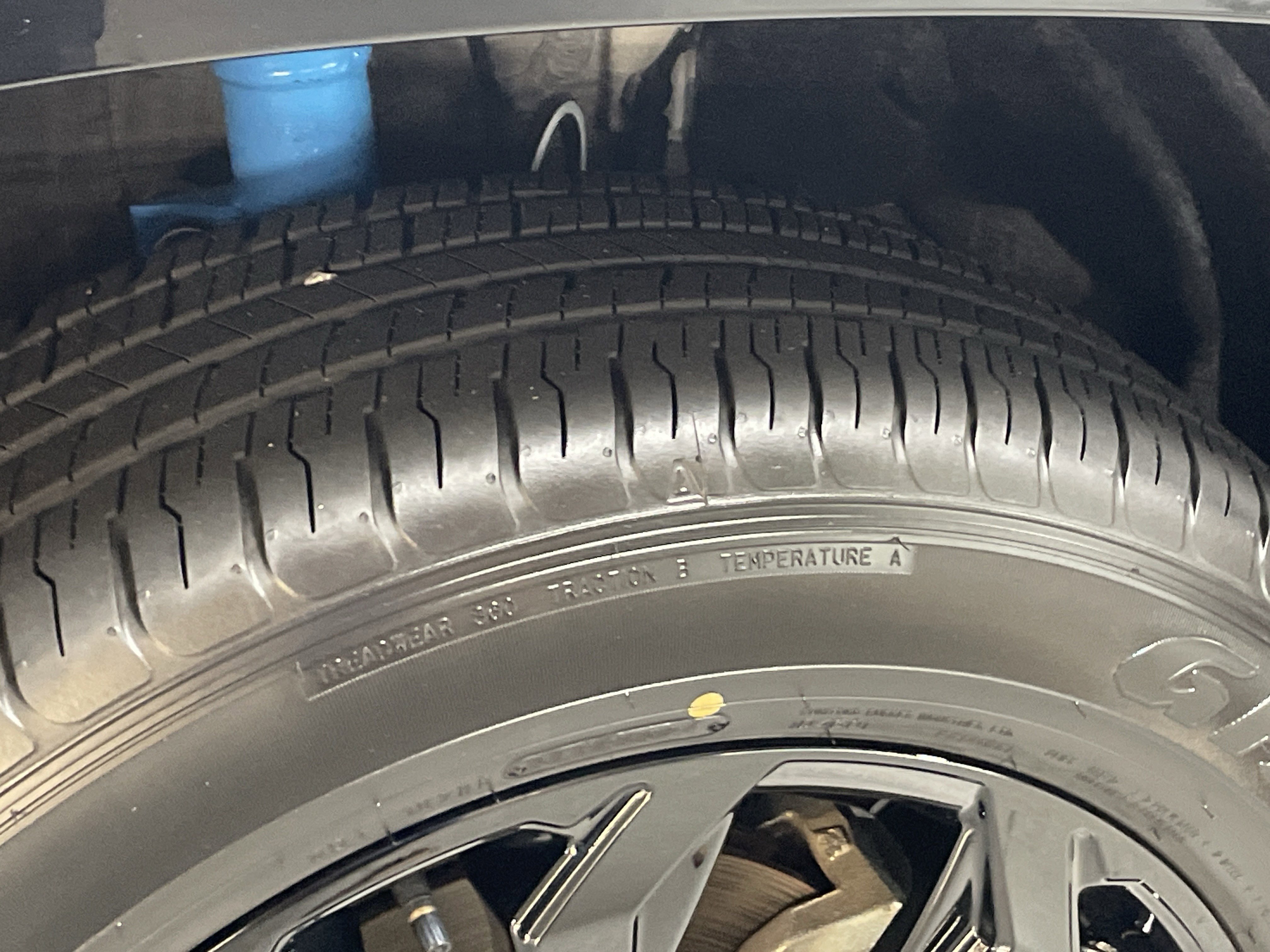 Certified 2025 Toyota RAV4 SE image 12