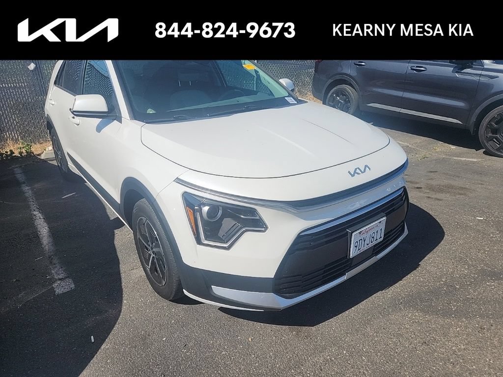Certified 2023 Kia Niro EX FWD image 1