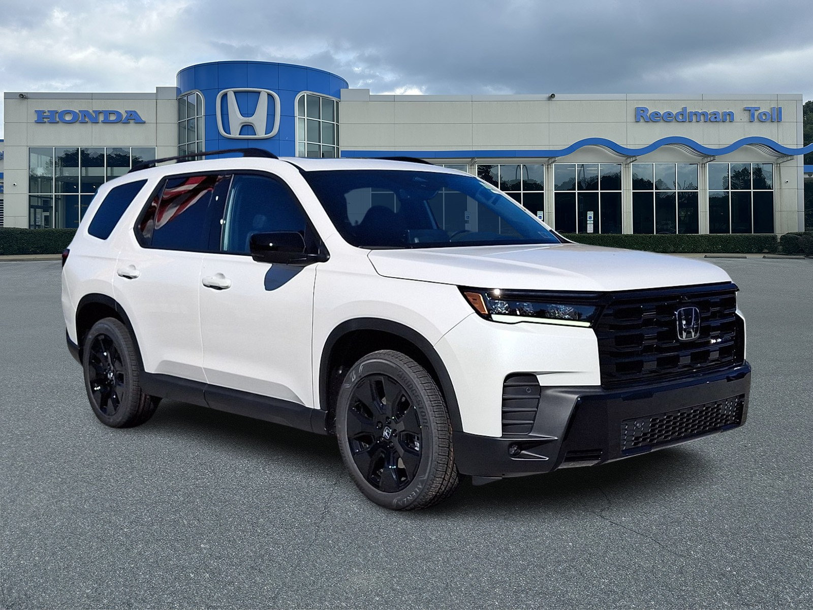 New 2026 Honda Pilot Black Edition image 1