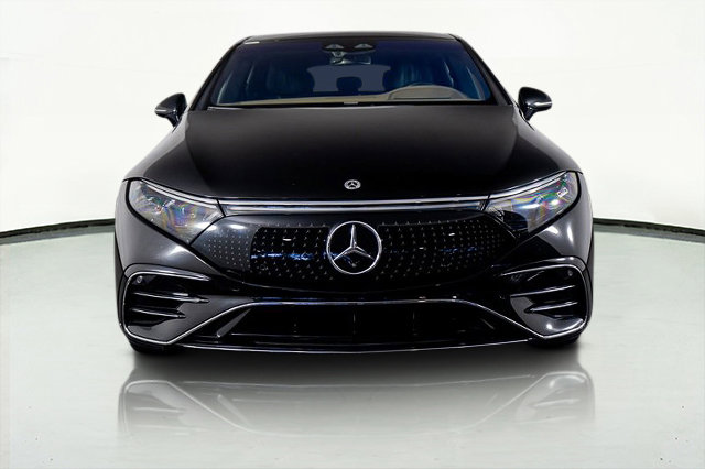 Used 2022 Mercedes-Benz EQS 580 4MATIC Sedan image 22